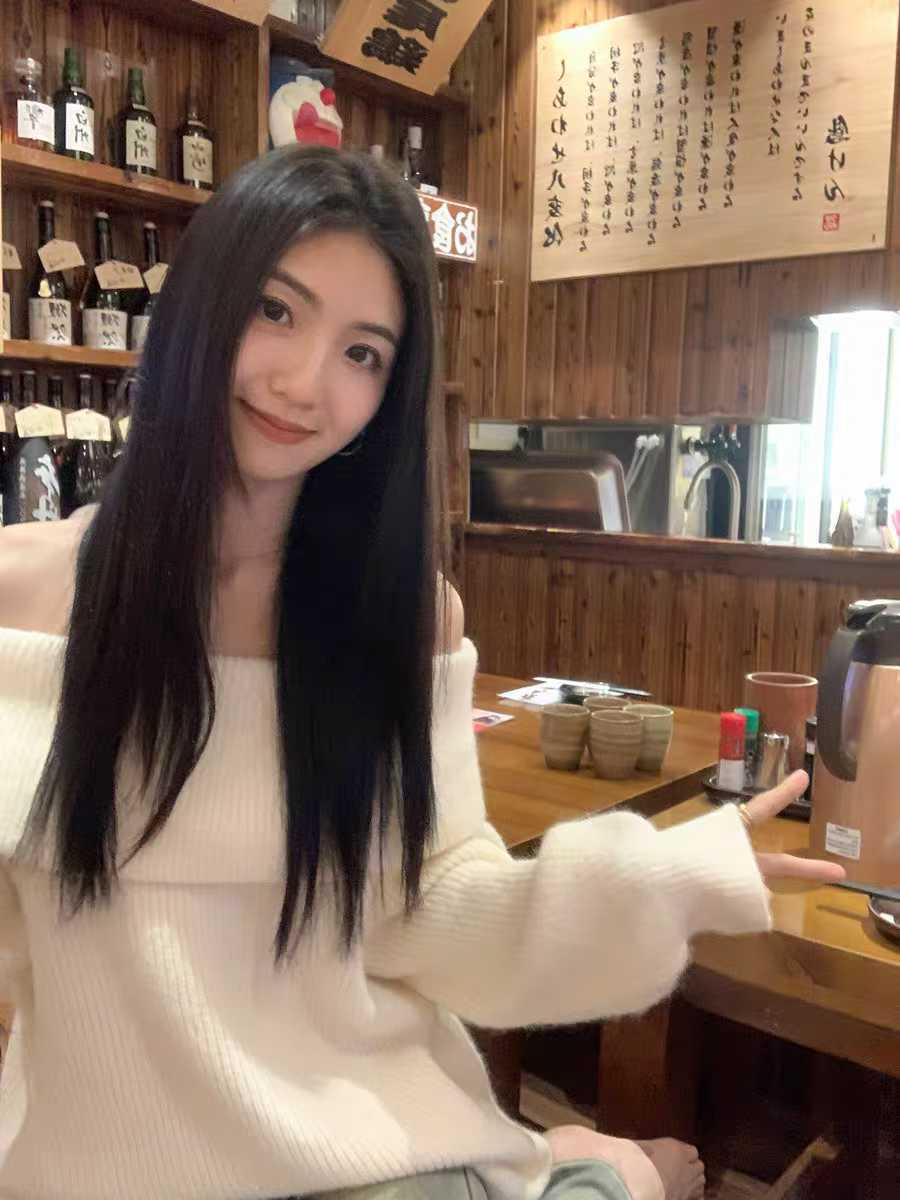 

Korean Spicy Girl One-Shoulder Knit Top - Autumn/Winter Loose Off-the-Shoulder Mid-Length Women s Sweater One Size (80-130 jin) кремовый/белый