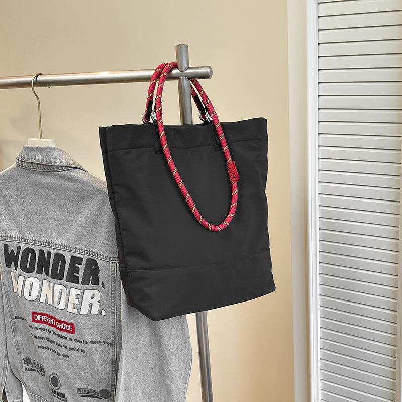 Japanese Casual Large-capacity Tote Bag Women's New 2025 Autumn/winter Simple Shoulder Bag Commuter Casual Handbag