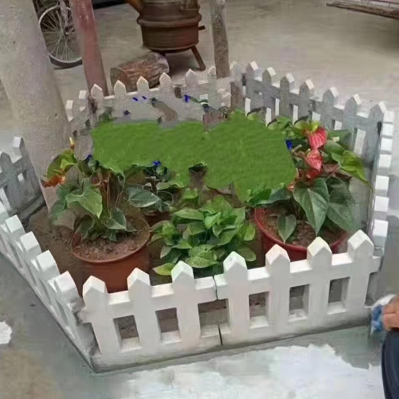 Decorative Flower Bed Fence Concrete Mold 48x46x4cm