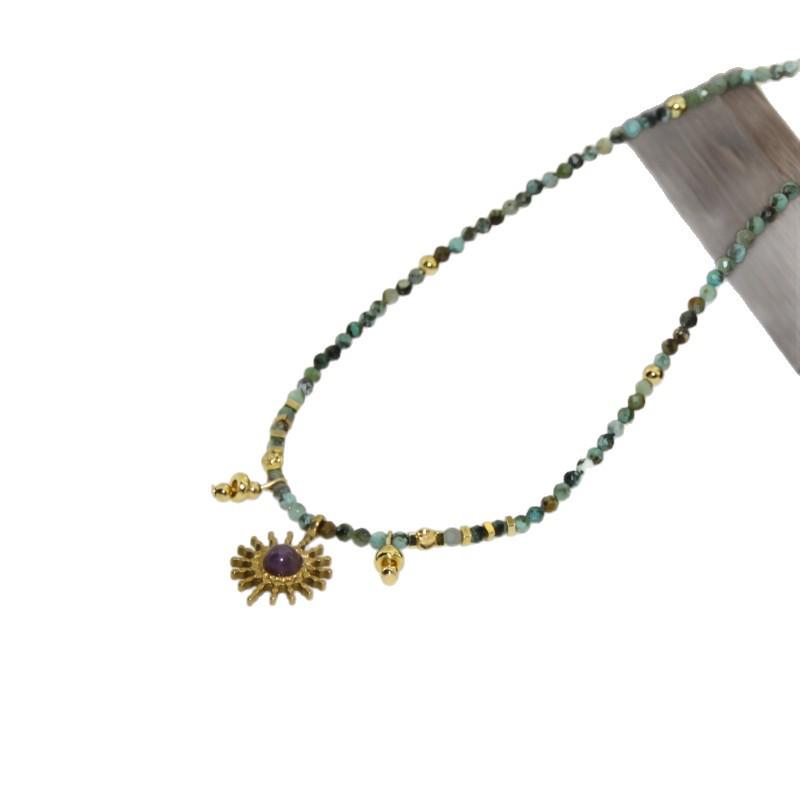 Collier en Perles de Pin Africain: Collier Ras-du-cou Pendentif Améthyste & Acier Titane avec Pierres Naturelles de Luxe Vintage.