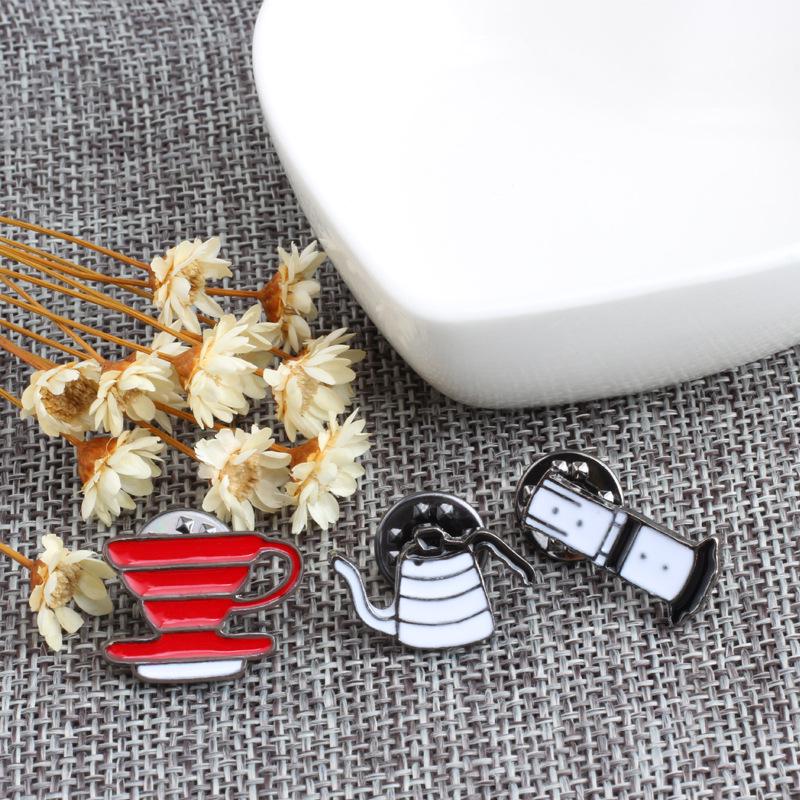 AeroPress Pour-Over Kettle Mini Enamel Coffee Brooch Badge Accessory