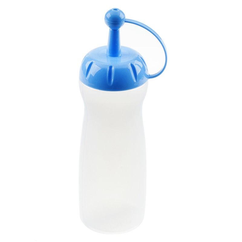 

Leak-Proof Rotating Lid Sauce & Ketchup Squeeze Bottle for Salad, Sushi, and Seasoning.