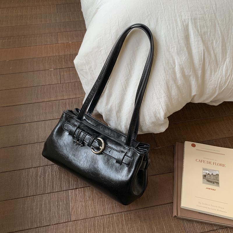 Textured Bag Women's Fashion Casual New Versatile Commuter Shoulder Bag Retro Oil Wax Leather Armpit Bag