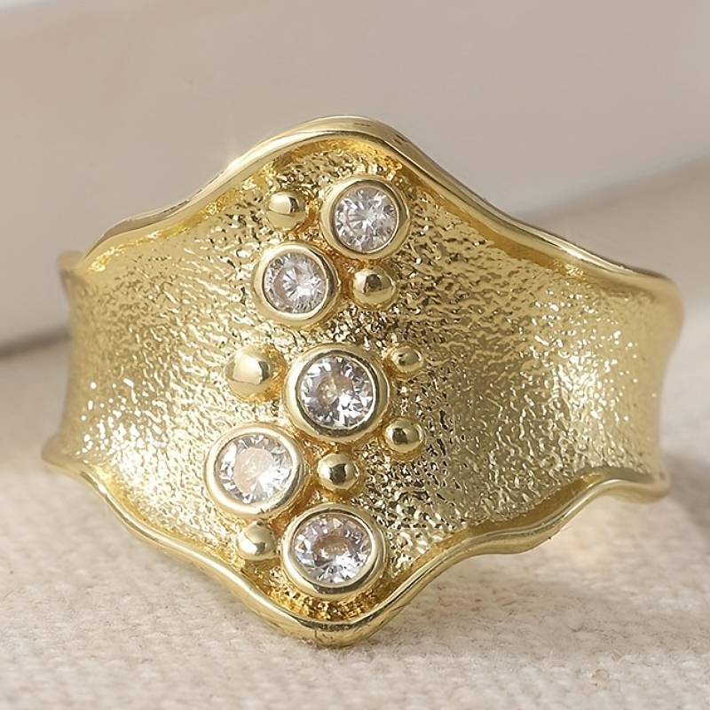 Huitan Geometric Women Ring Inlaid Shining Round CZ Party Accessories for Lady Wedding Luxury Vintage Gold Color Chic Zircon 6