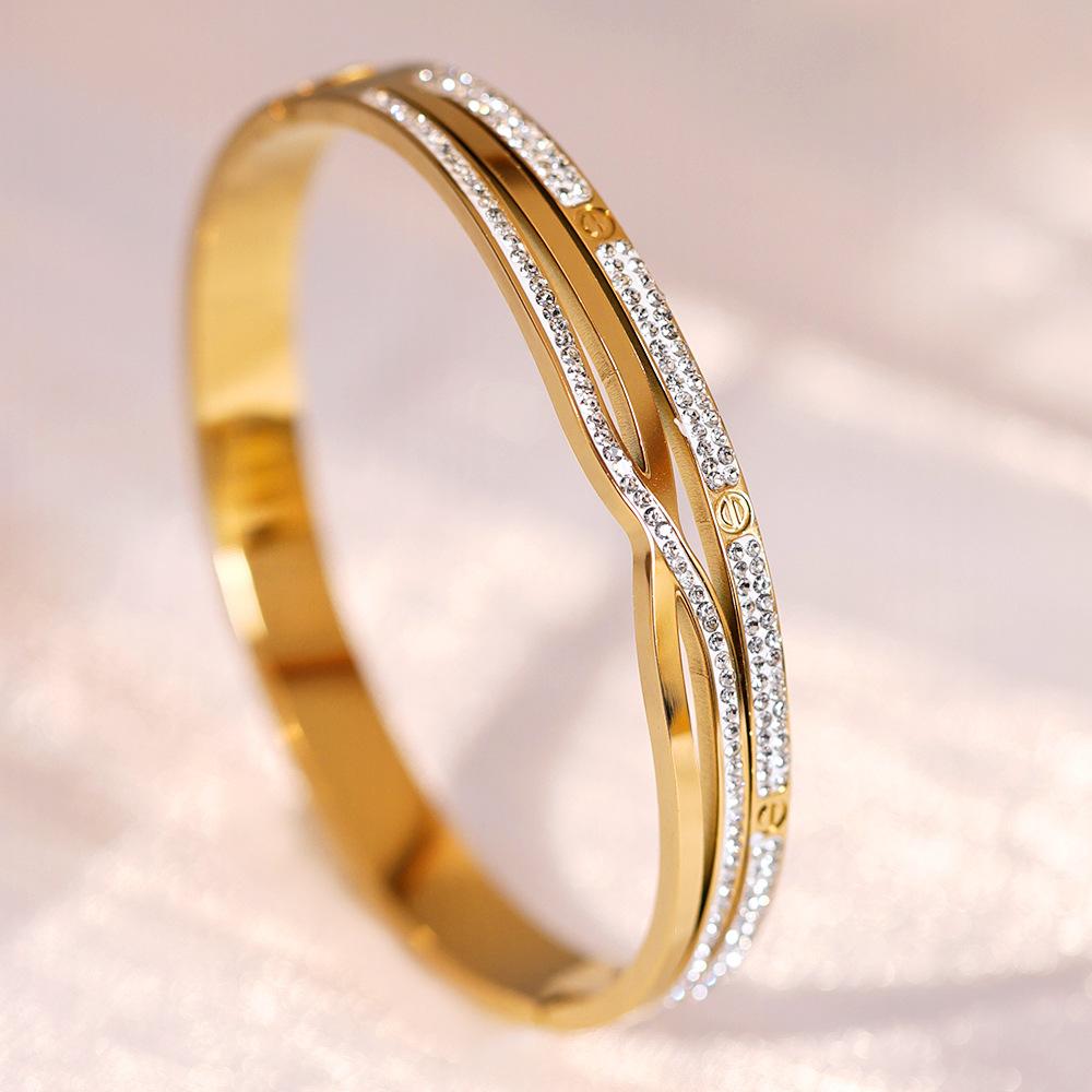 High-end Titanium Steel Bracelet for Women with Titanium Steel Jewelry
