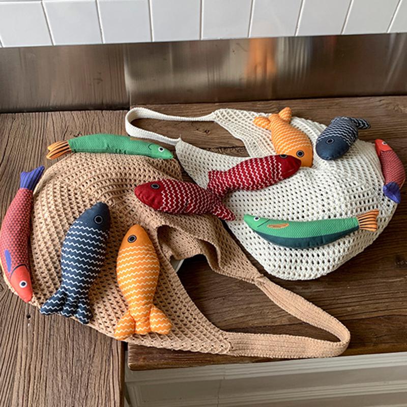 Nuova Borsa a Shopper all'Uncinetto Carina a Forma di Pesce Grande Capacità Borsa a Spalla Intrecciata Casual Multicolore Borsa Lavorata a Maglia Fatta a Mano