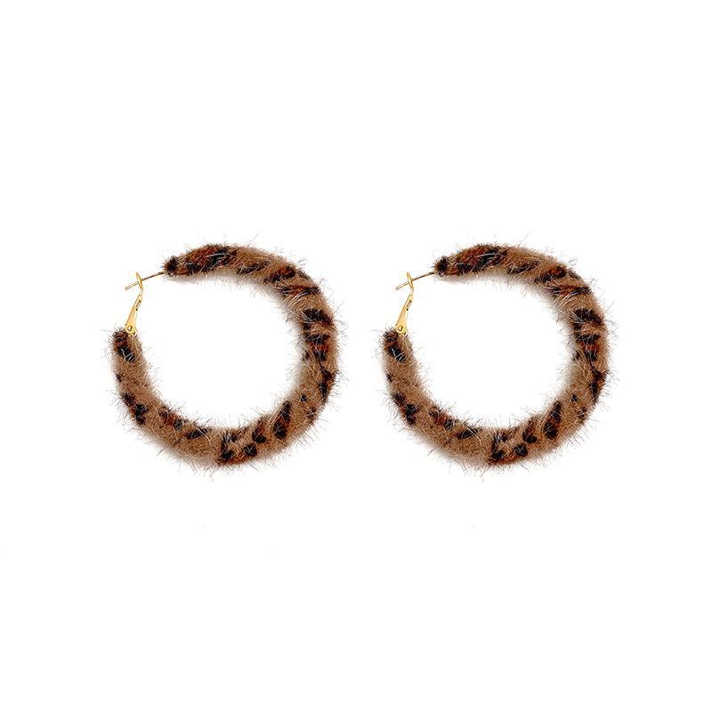 Retro Leopard Geometric Furry Earrings for Women - Hong Kong Style