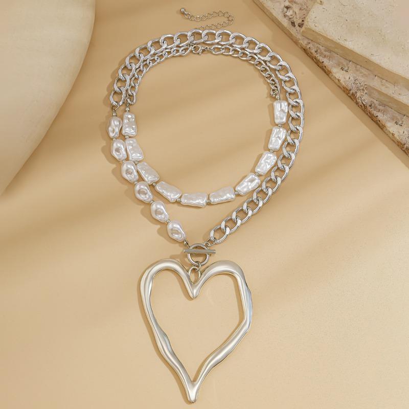 Collana con perline a forma di cuore grande, dolce e fresca, per donne, esagerata, con perle finte barocche multistrato