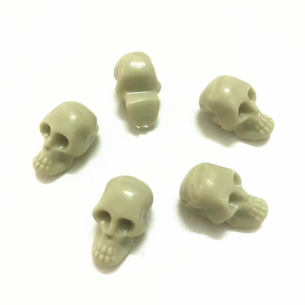 100PCS Mini Scary Skull Heads Statue Luminous Plastic Halloween Skull Miniature Figurine Pranky Prop Micro Landscape