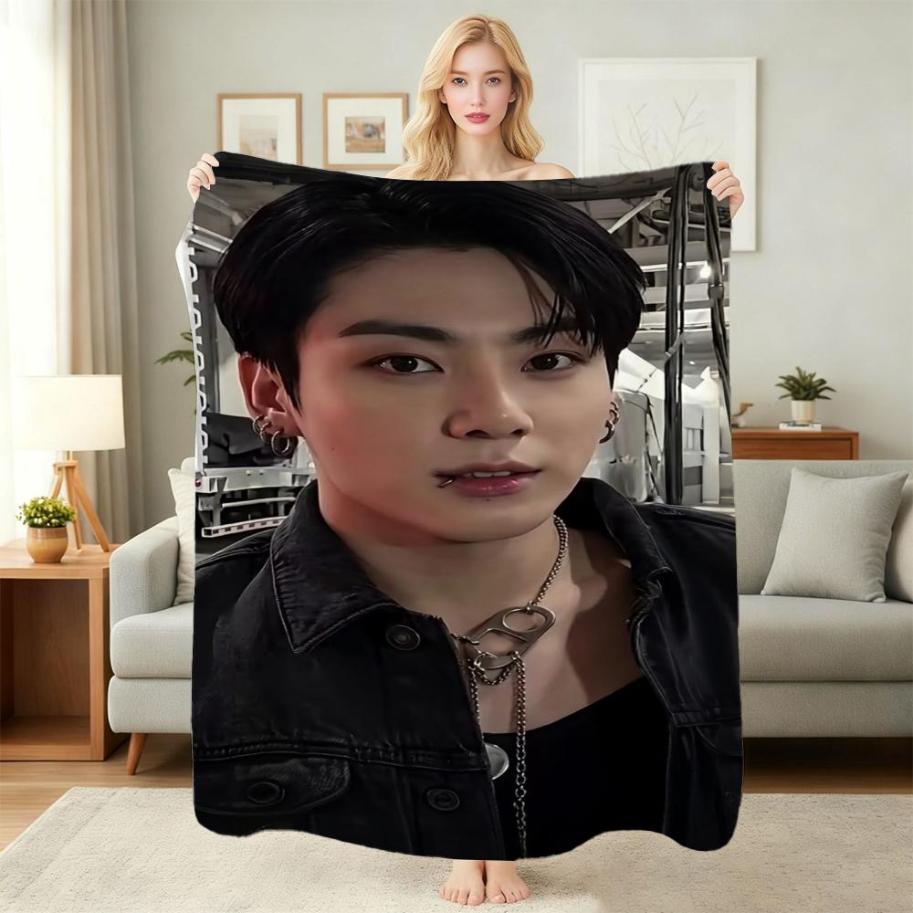Black Denim Silver Chains Aesthetic Pattern Blanket Ultra Soft Throw Blanket For Living Room Sofa Bedroom Bed Home Party Decor Memorial Gift