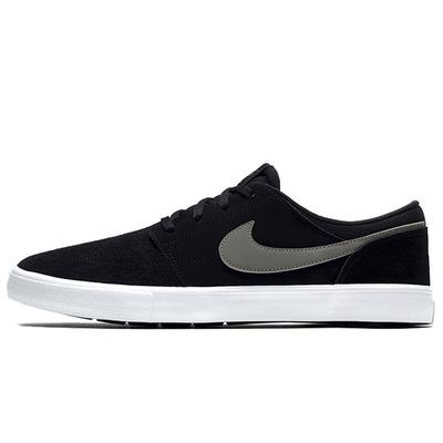Obuwie męskie – Sneakersy