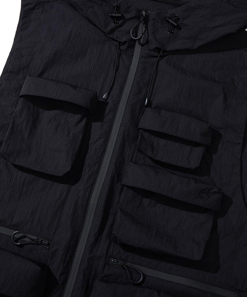 Kalapatthar Multi Pocket Nylon Hooded Vest - Black