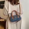 Bowling bag women's 2025 new niche portable pillow bag fashionable versatile single shoulder messenger bag bag