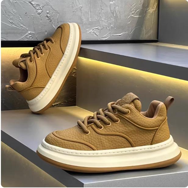 New Shoes In Autumn, Simple Solid Color Leather Heightening Platform Sports and Leisure Shoes