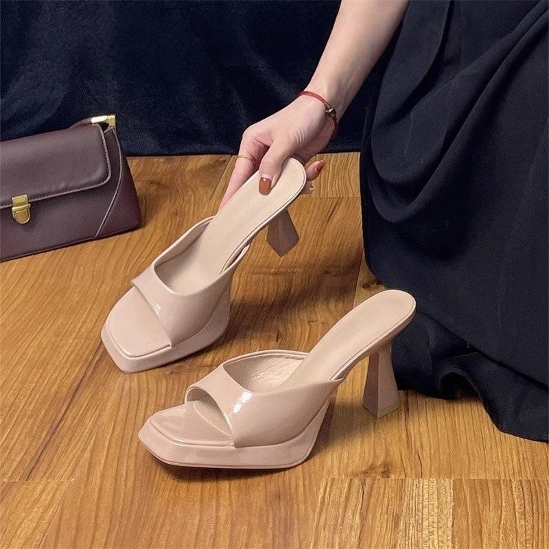 

Водонепроницаемый стол нюдовые туфли на высоком каблуке женские тонкие каблуки крутые тапочки чувство дизайна ретро квадратный носок босоножки с открытым носком 40 телесный