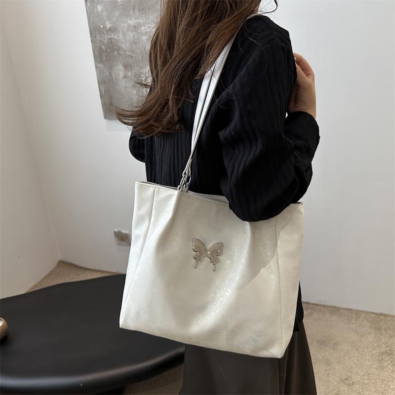 Trendy Large Capacity Butterfly Tote Bag For Women Perfect For Everyday Use In Multiple Color Options