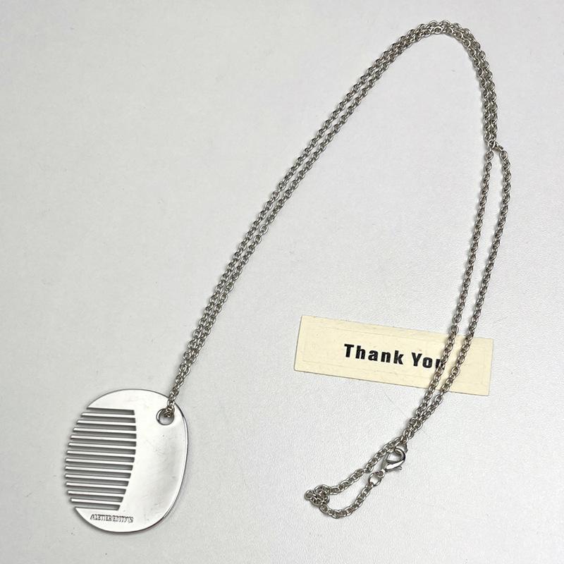 

Ювелирные изделия Личность Темперамент Гребень Кулон Ожерелье Для Женщин 2024 Тенденция Нежный Дизайн Аксессуары