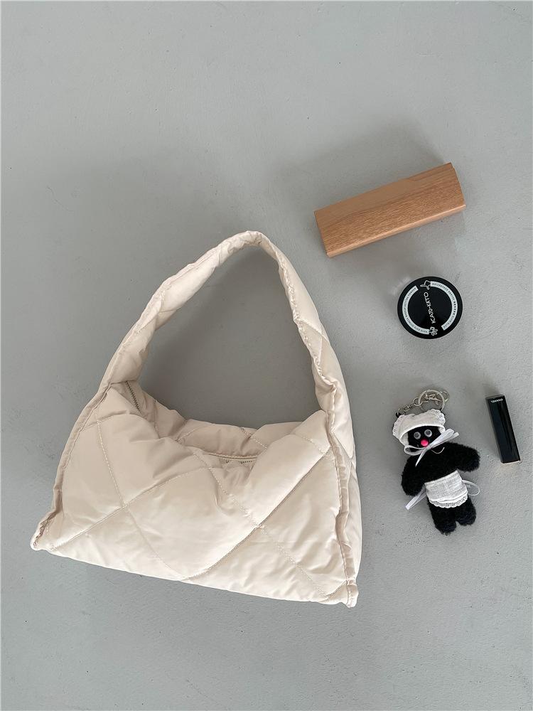 Autumn and Winter Women's Bags Large Capacity Soft Down Cloud Bags Nylon Shoulder Bags Women's Niche Cotton Clothes Rhombus Handbag