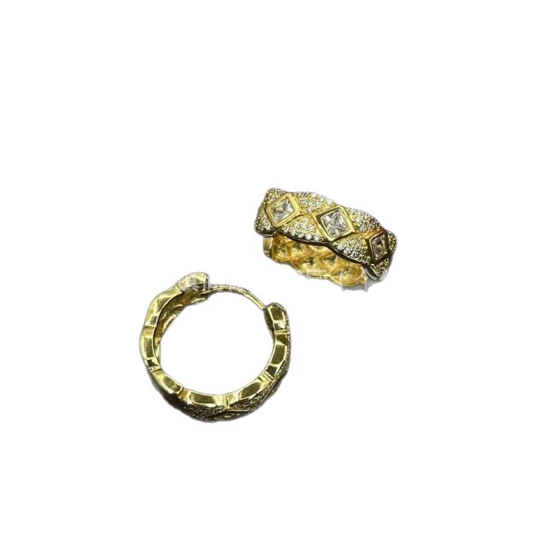 Шикарные ромбовидные каффы с бриллиантами - Стильные и уникальные серьги