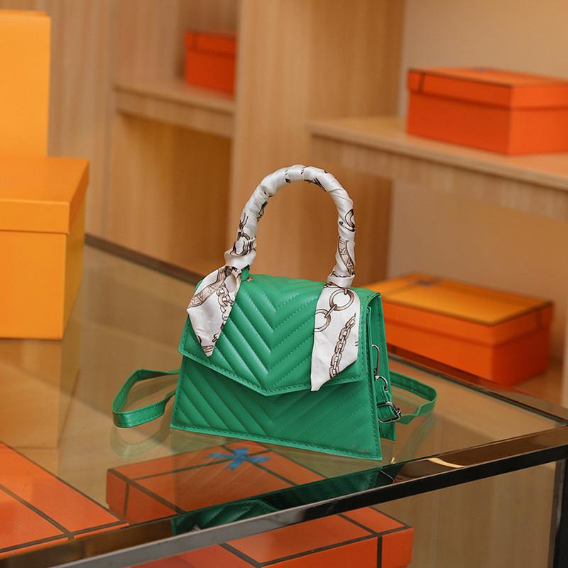 

Fashionable Small Square Bag Stylish Pu Material For Everyday Use Available In Multiple Colors зелений