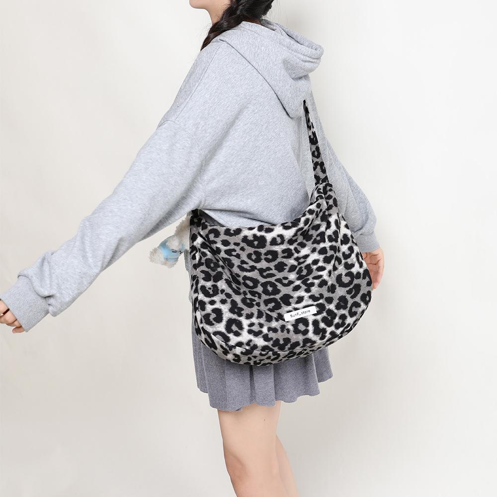Bolso de Lona con Estampado de Leopardo Blanco y Negro para Estudiantes Universitarias de Moda, Bolso para Clase, Bolso Cruzado de Gran Capacidad, Temporada Escolar Estudiantes Universitarios