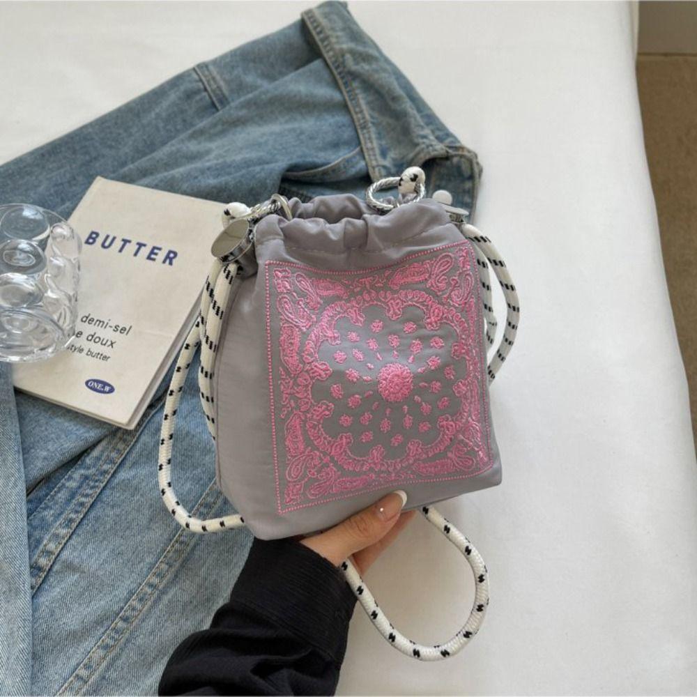 

Вышивка в корейском стиле, сумка-мешок на шнурке, сумка-ведро, сумка для мобильного телефона, милая нейлоновая сумка через плечо, для улицы