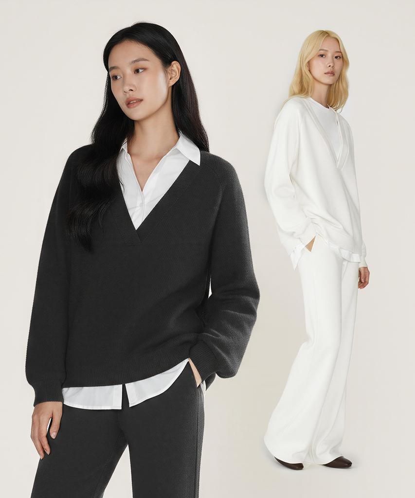 Beoteunseoul [Women'S] Slim Line V-Neck Loose Top (2 Colors)