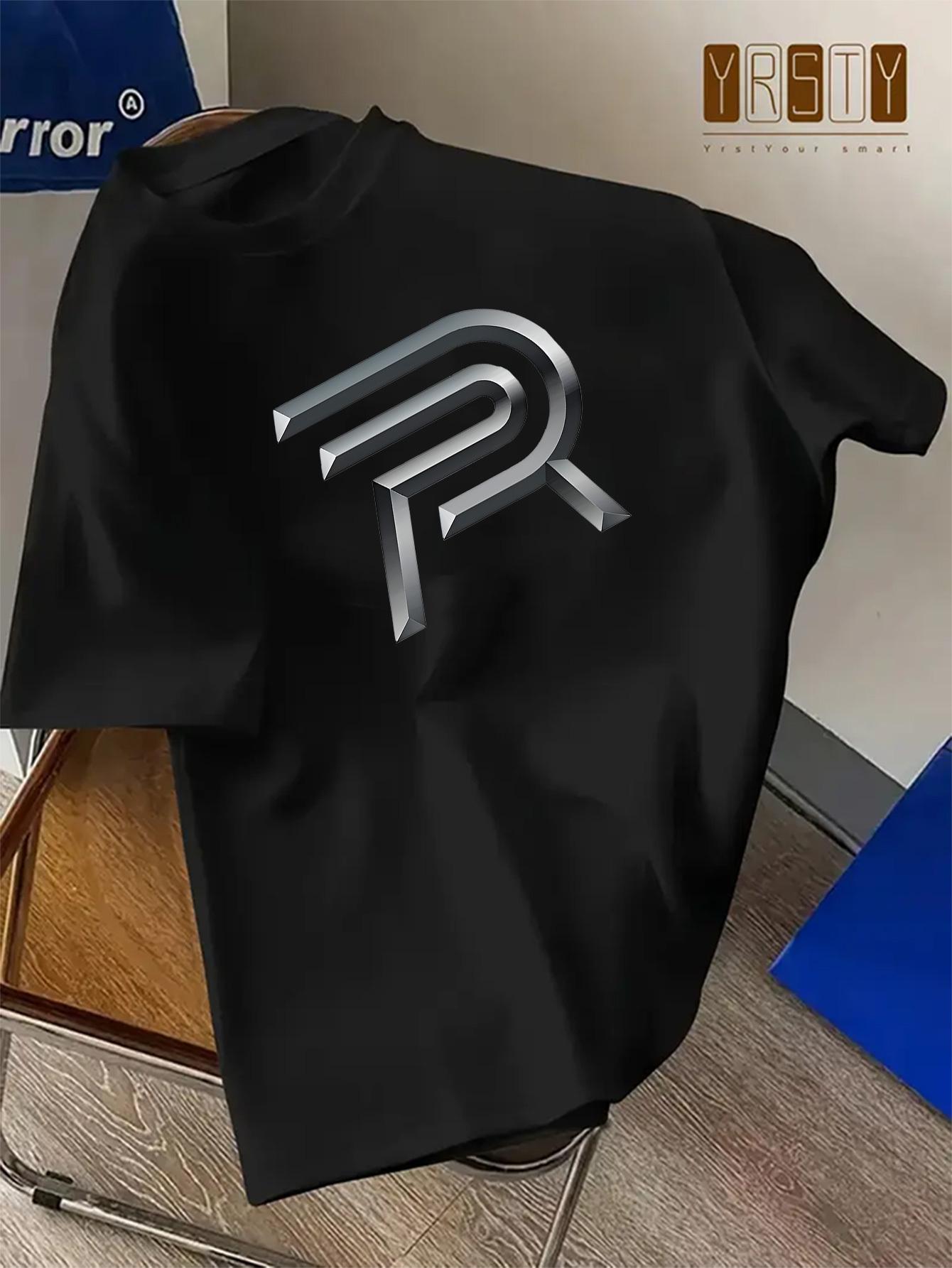 A Creative Print Featuring a Silvery Letter R XXL