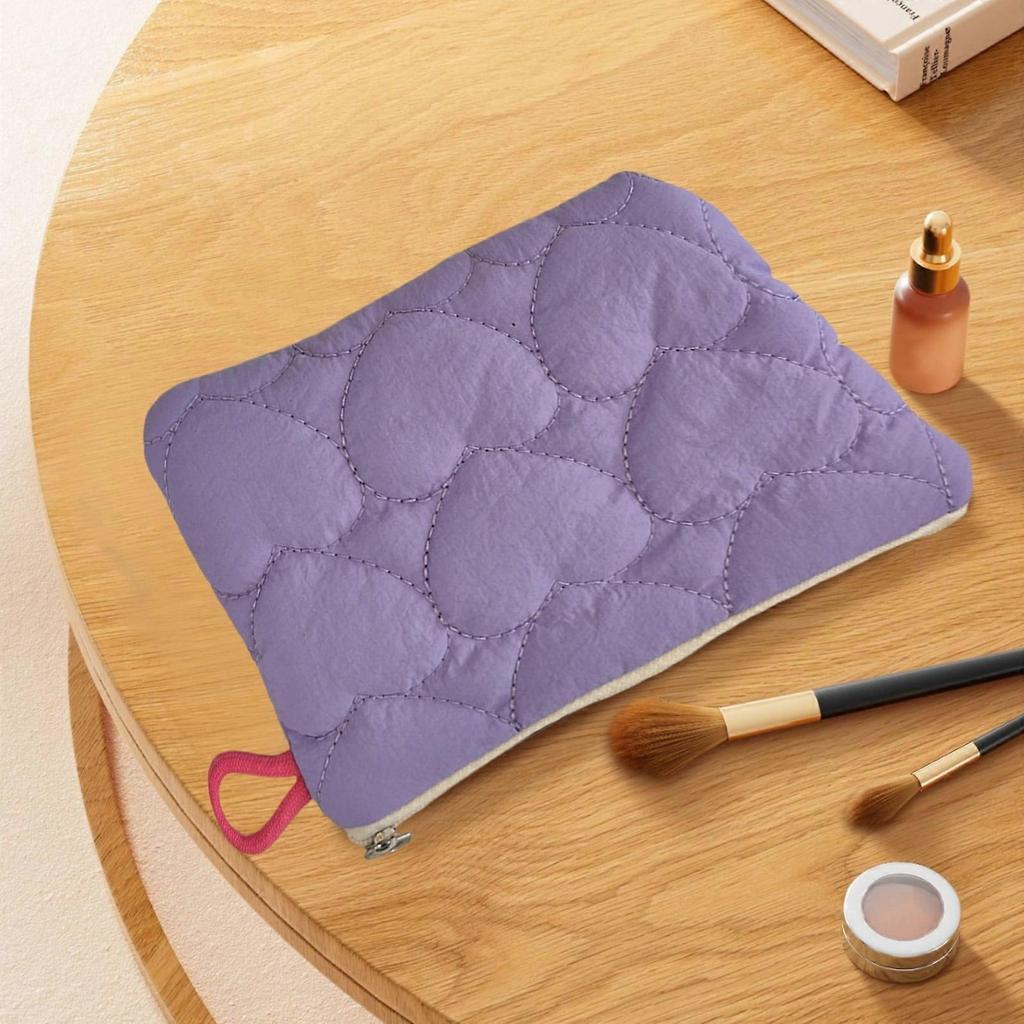 Djunllk Makeup Bag - Clutch Purses for Women Heart-Shaped Design Small Purse, Lightweight Handbags Gifts for Women