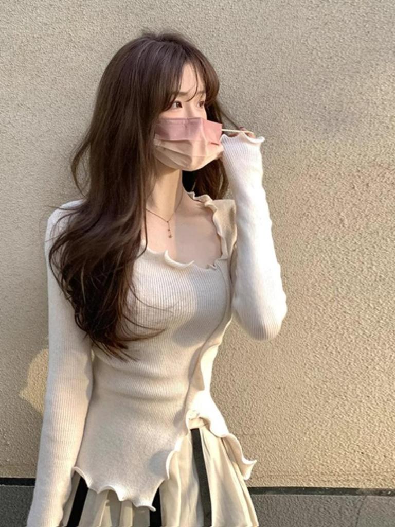 Frilly Long-Sleeve Knit Top with Irregular Slit - Women's Autumn Collection