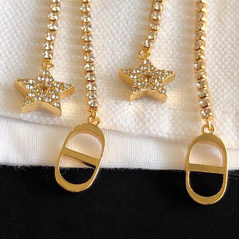 Diamond-encrusted Star Tassel Earrings, a Multi-wear Stud Earring, Light Luxury, High-end Fashion Earrings.