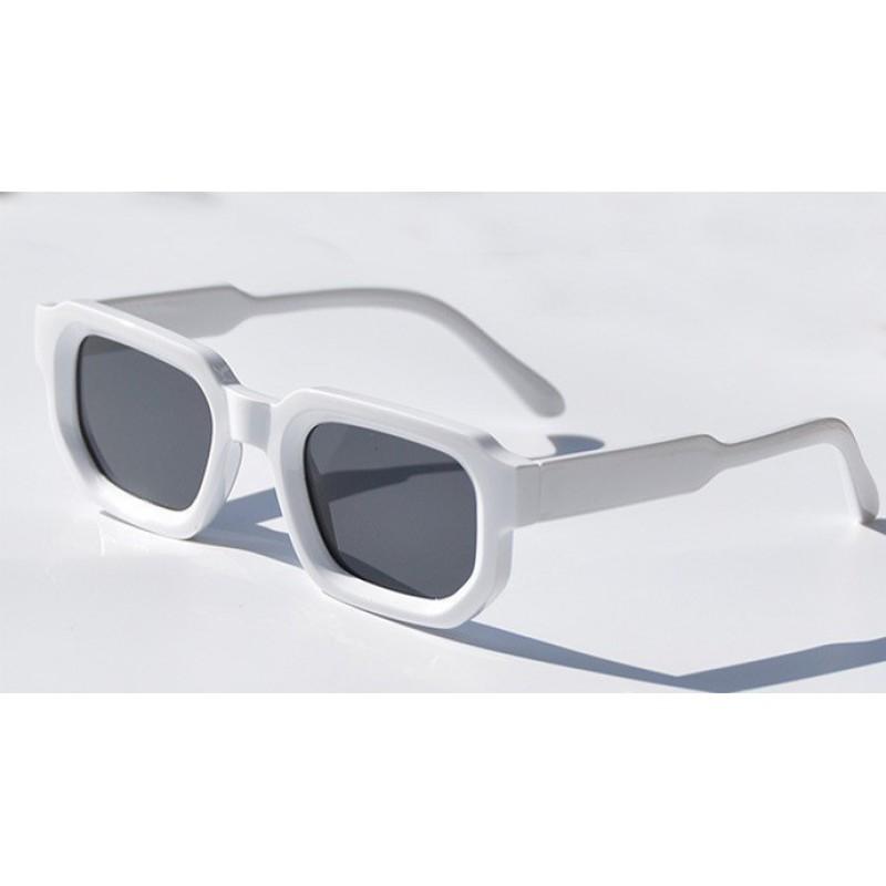 Vintage Square Sunglasses Women Retro Small Frame PC Lens UV400 Protection Fashion Accessory