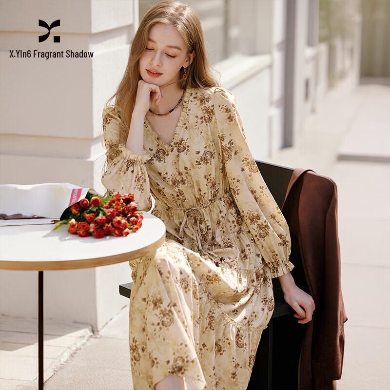 Xiangying French V-Neck Floral Puff Sleeve Dress