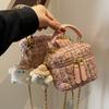 New Comfortable and Versatile Texture Crossbody Bags for Women Stylish Handle Bags Winter Wool Simple Leisure Box Evening Bags