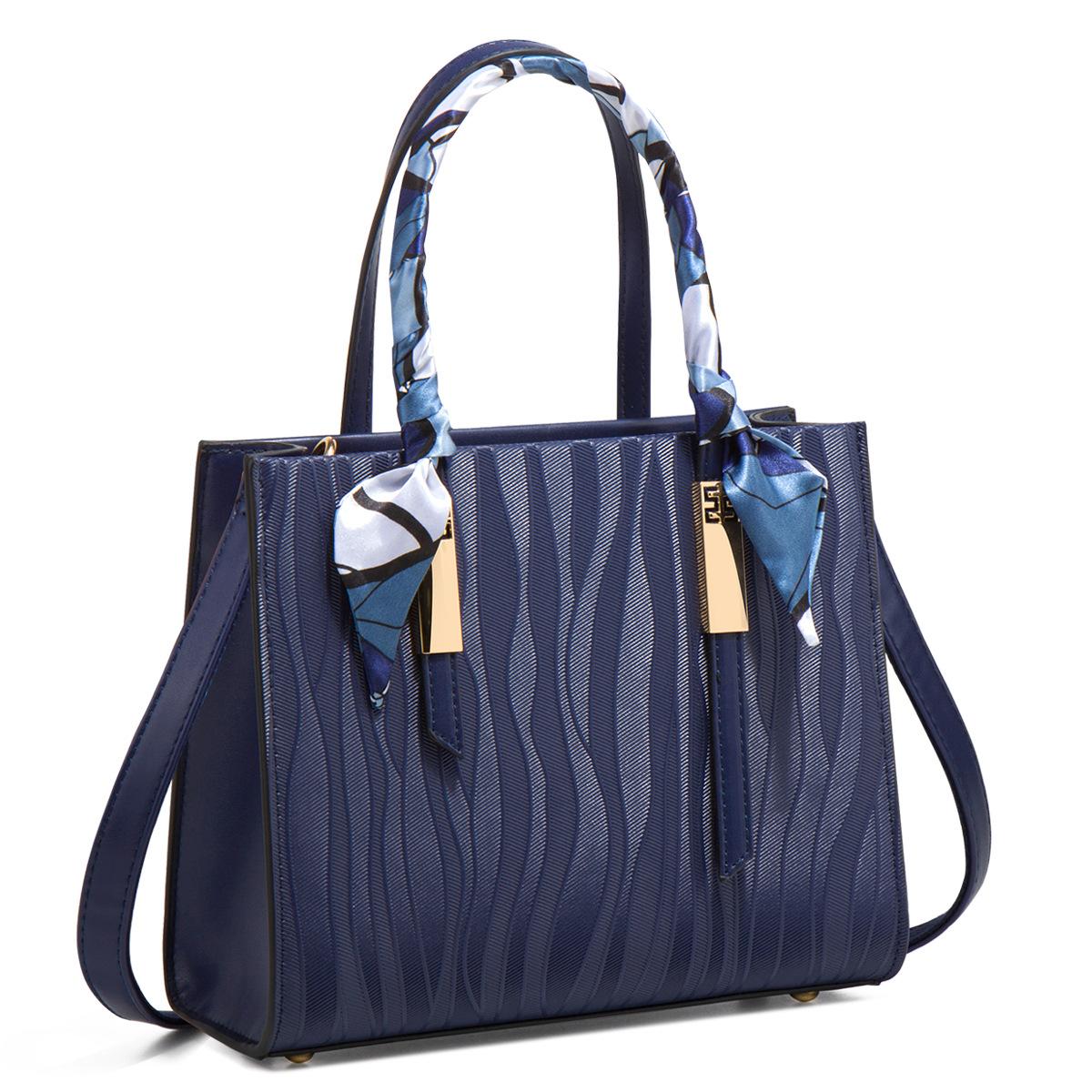 2025 new atmospheric wedding women middle-aged large-capacity handbag темно-синий