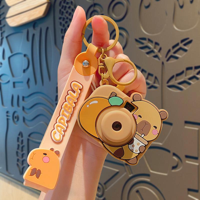 Porte-clés Pendentif Appareil Photo Projecteur Capybara - Mignonne Décoration de Sac d'École pour Étudiants, Petit Cadeau pour Couples