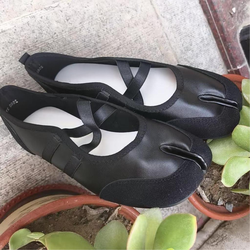 Fashion Cross Strap Tabi Flat Shoes Women Casual Fashion Design Mary Jane Shoes Slip-on Split Toe Ballet Shoes 2025 Summer Elegant New