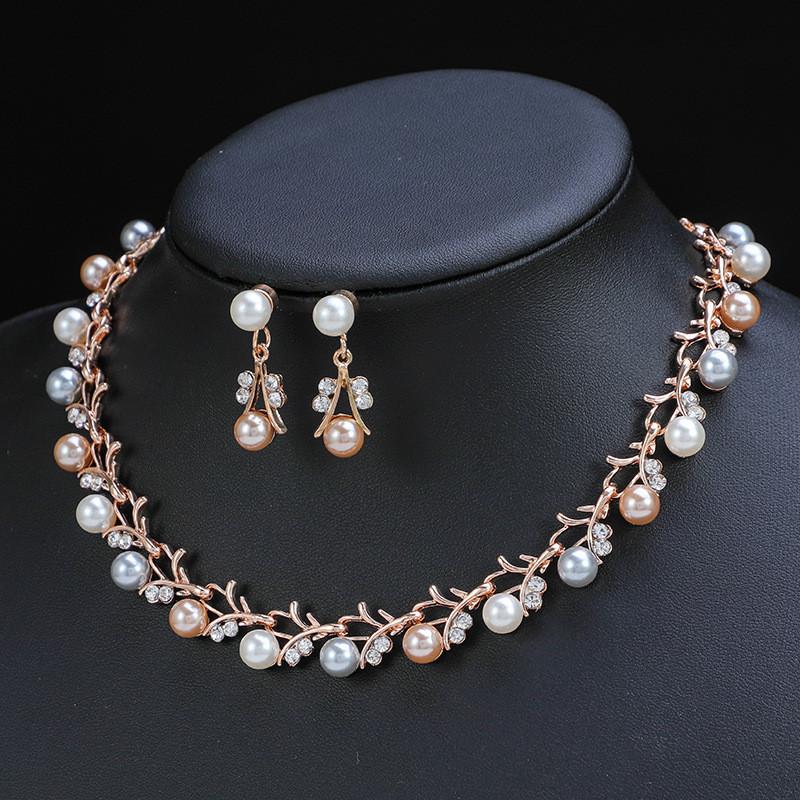 Vintage Artificial Pearl Necklace Earring Set With Alloy Pendants For Women