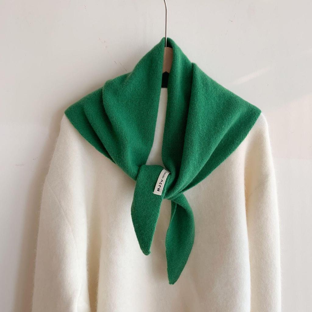 Women's Wool Knit Triangle Shawl Scarf - Versatile, Warm for Autumn & Winter