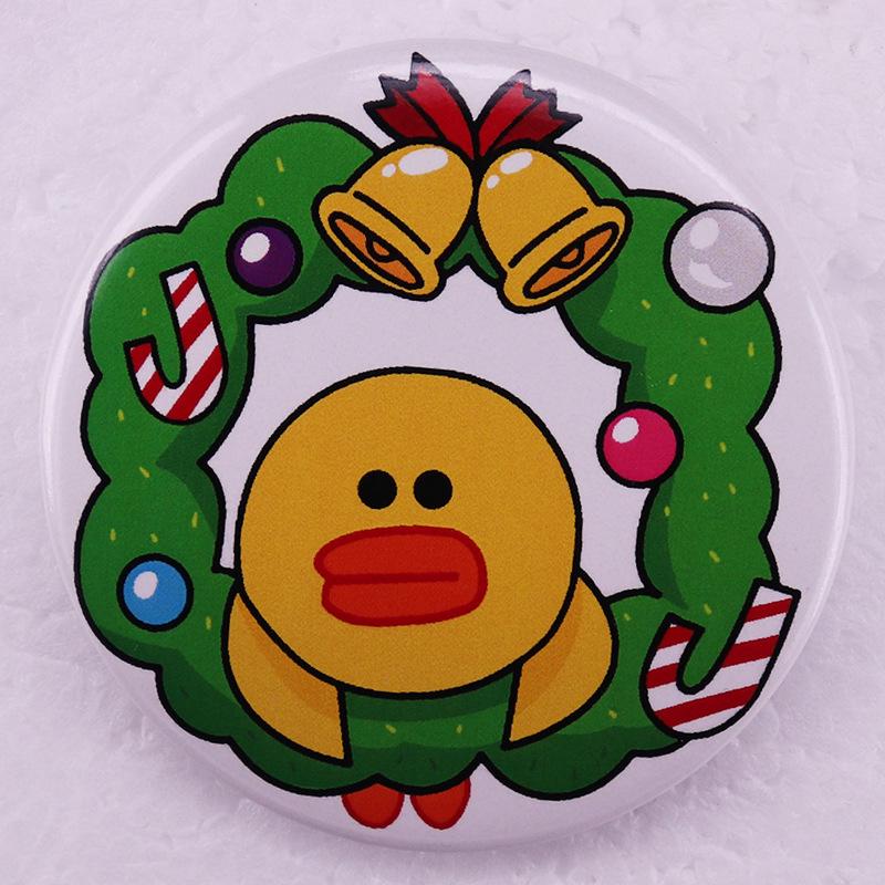 Sally Chicken Christmas Wreath Brooch