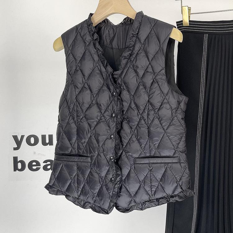 Autumn and winter elegant fashion down jacket vest stacked inside wear V-neck light white duck down slim liner vest