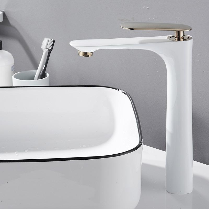 Brass Black Bathroom Basin Faucet Cold And Hot Mixer Water Tap Deck Mounted Single Handle Sink Faucet Crane Bathroom Tap