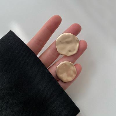 6 Stück Legierung Trenchcoat Bekleidungsknöpfe Damen Galvanisierte Knöpfe Unregelmäßige handgenähte Knöpfe Mantel Metall Mehrgröße