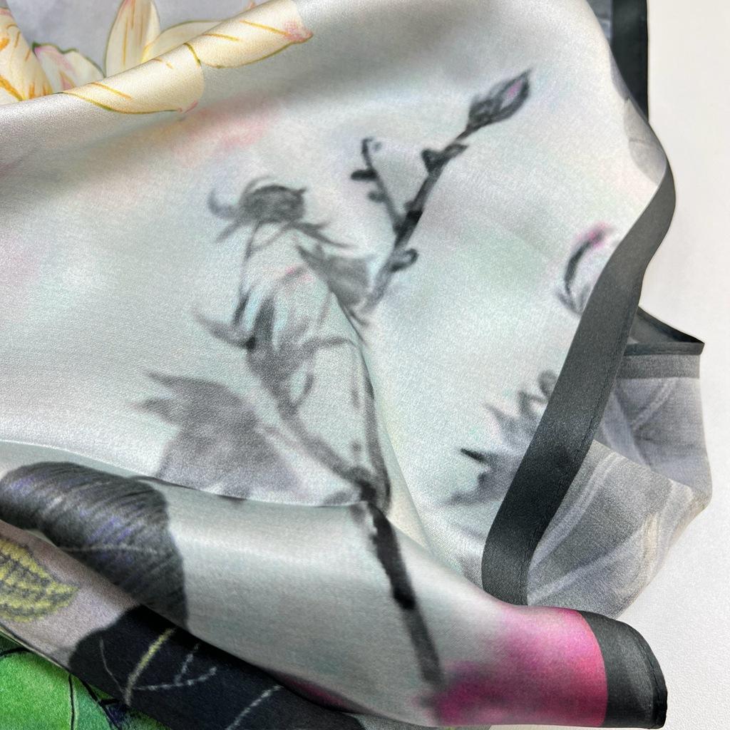 Guochao Chinese Landscape Painting Lotus Flower Versatile 100 Mulberry Silk Square Scarf Thin Shawl Women'S Silk Scarf Silk Scarf
