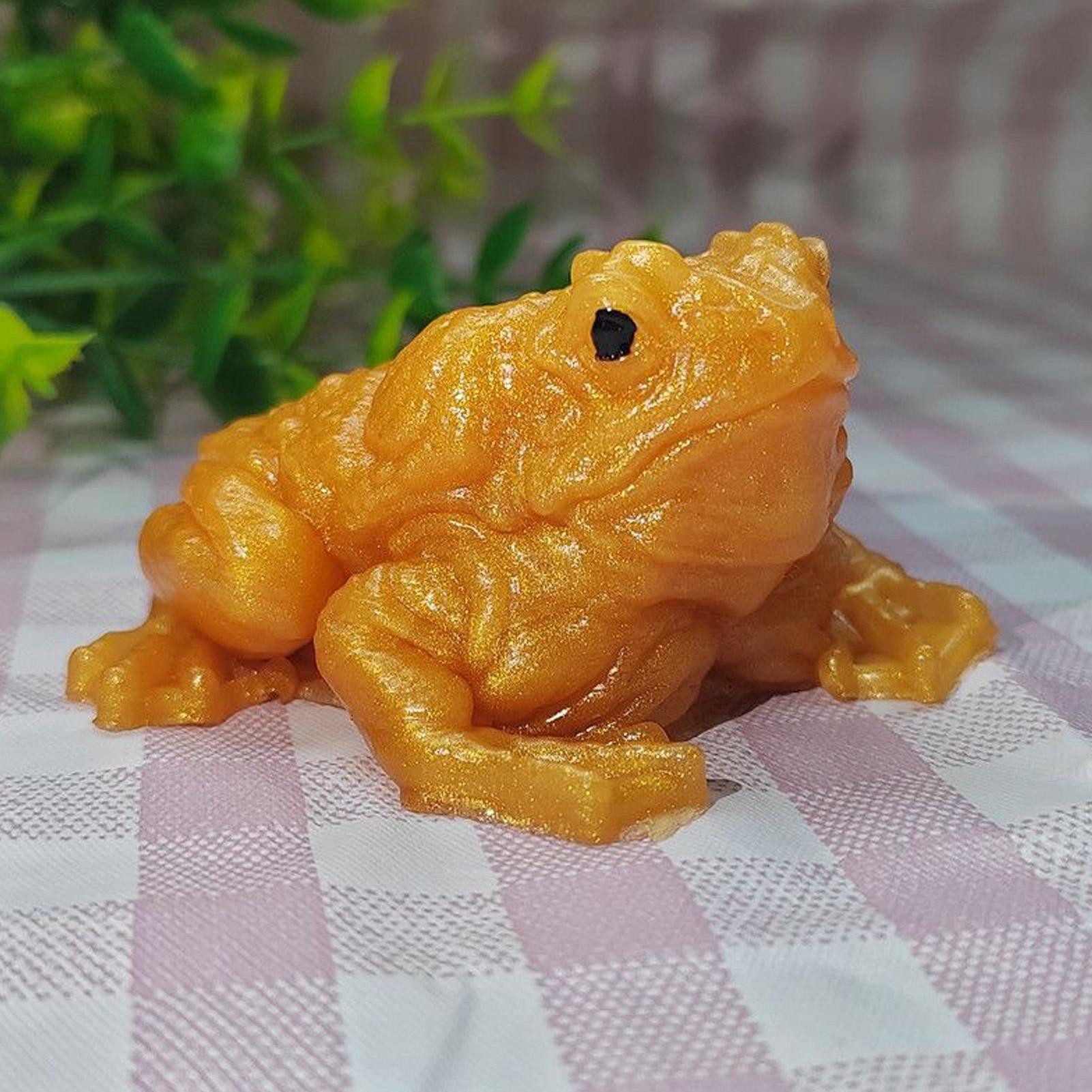Squeeze-Frog Toy Soft Rubber Stress Relief Toad Shaped Decompression Gadget for Kids A золотой