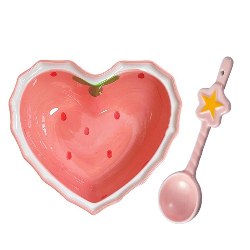 

Ceramic Strawberry Shape Dessert Bowl Heart-shaped Strawberry Fruit Bowl Kitchen Accessory Star spoon