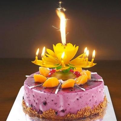 Magische Geburtstagskerze - SHOP-STORY - Drehende Musikalische Blume - Gelb - Kuchendekoration - Innen