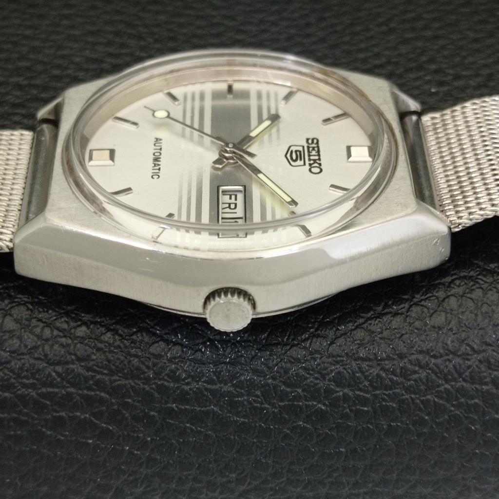 VINTAGE SEIKO 5 AUTOMATIC 6349A JAPAN MENS SILVER COLOR DIAL WATCH A701431-5 R206b-a701431