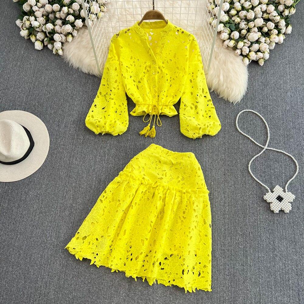 Retro Temperament V-neck Hollow Embroidered Lantern Sleeve Short Shirt Women's Two-piece Hit High Waist Slim A-line Skirt