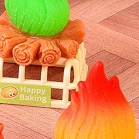 Micro Landscape Ornament Resin Campfire Model Miniature Figurine with Realistic Flame Texture Model for Dollhouse Desktop